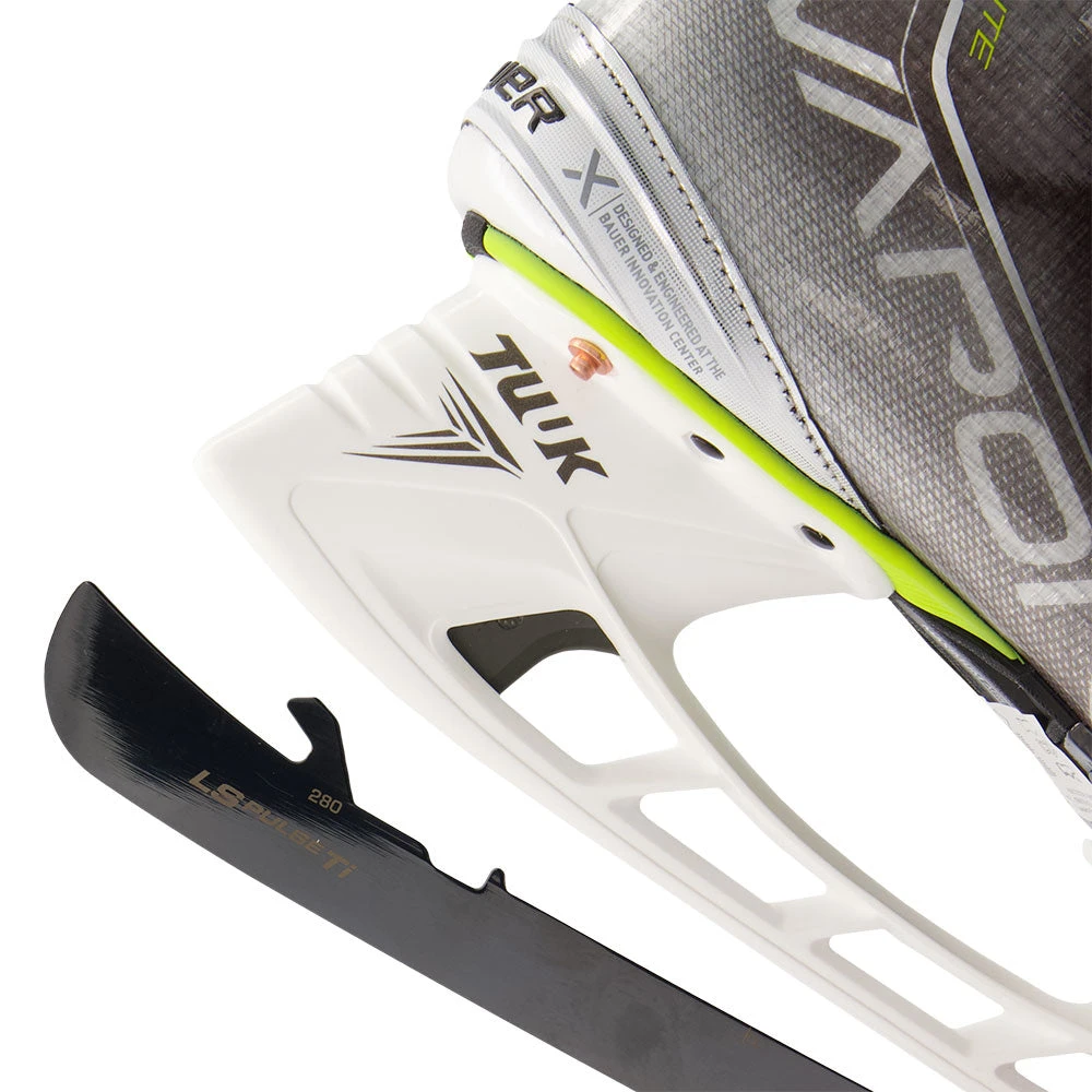 BAUER VAPOR HYPERLITE INTERMEDIATE HOCKEY SKATES 16 BAUER VAPOR HYPERLITE INTERMEDIATE HOCKEY SKATES - Image 14